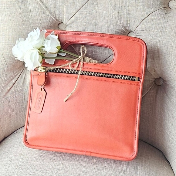 Vintage Coach Bonnie Cashin Metro Stroll Tote Bag # 9004 ( Coral Pink ) - Picture 4 of 15